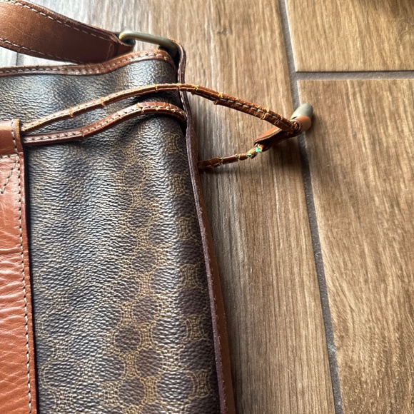 Celine bucket bag - Picture 6 of 11